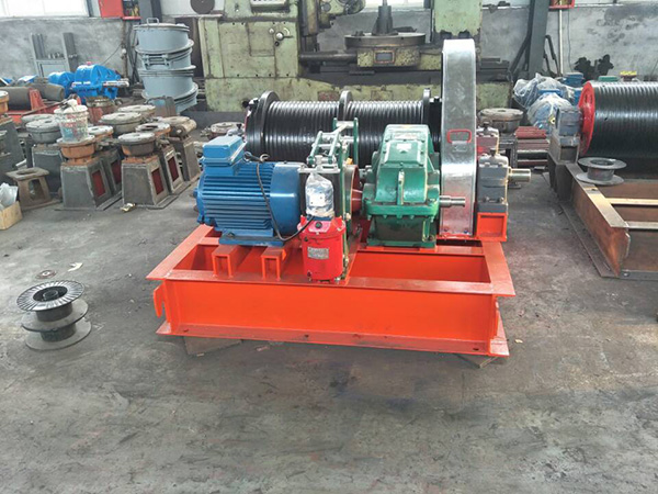 25T高揚(yáng)程卷揚(yáng)啟閉機(jī)